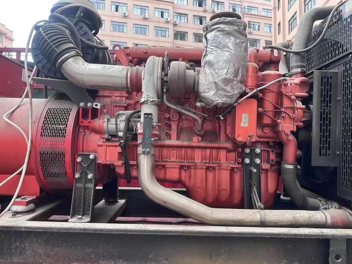 新县如何选择适合 600kW 柴油发电机组的过载保护器？