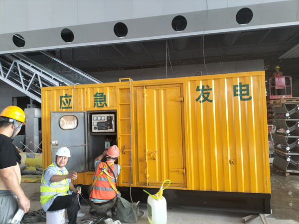 新县怎样判断空气滤清器是否需要更换？